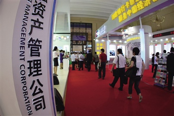 投资者如何通过银行获取市场数据提升决策？