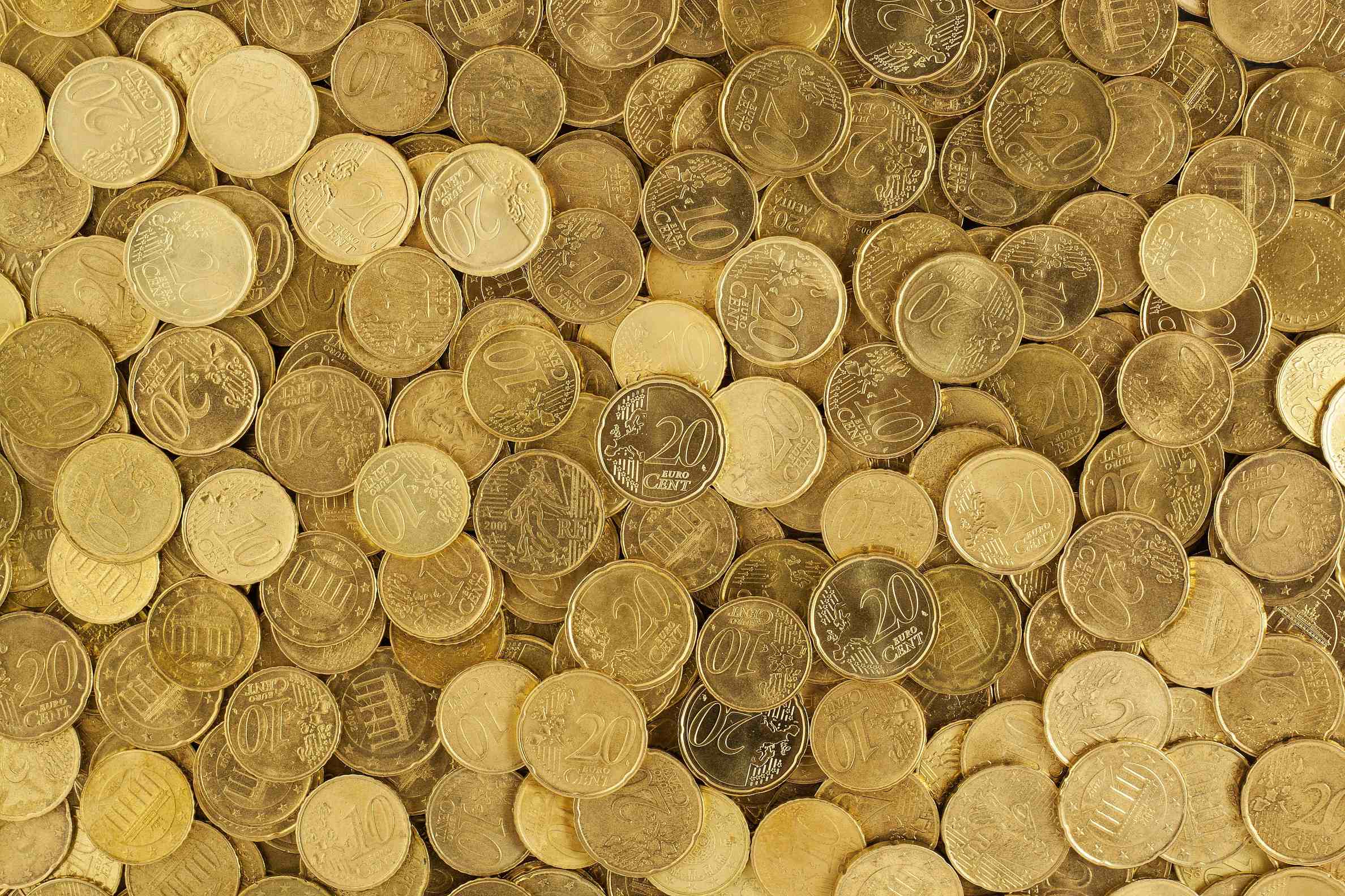 黄金市场的技术分析与策略制定应如何结合？