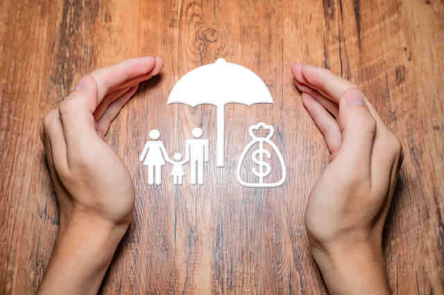 购买意外险时应考虑的保障内容有哪些？