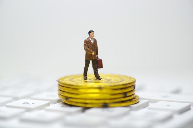 债券基金的风险主要来自哪些方面？